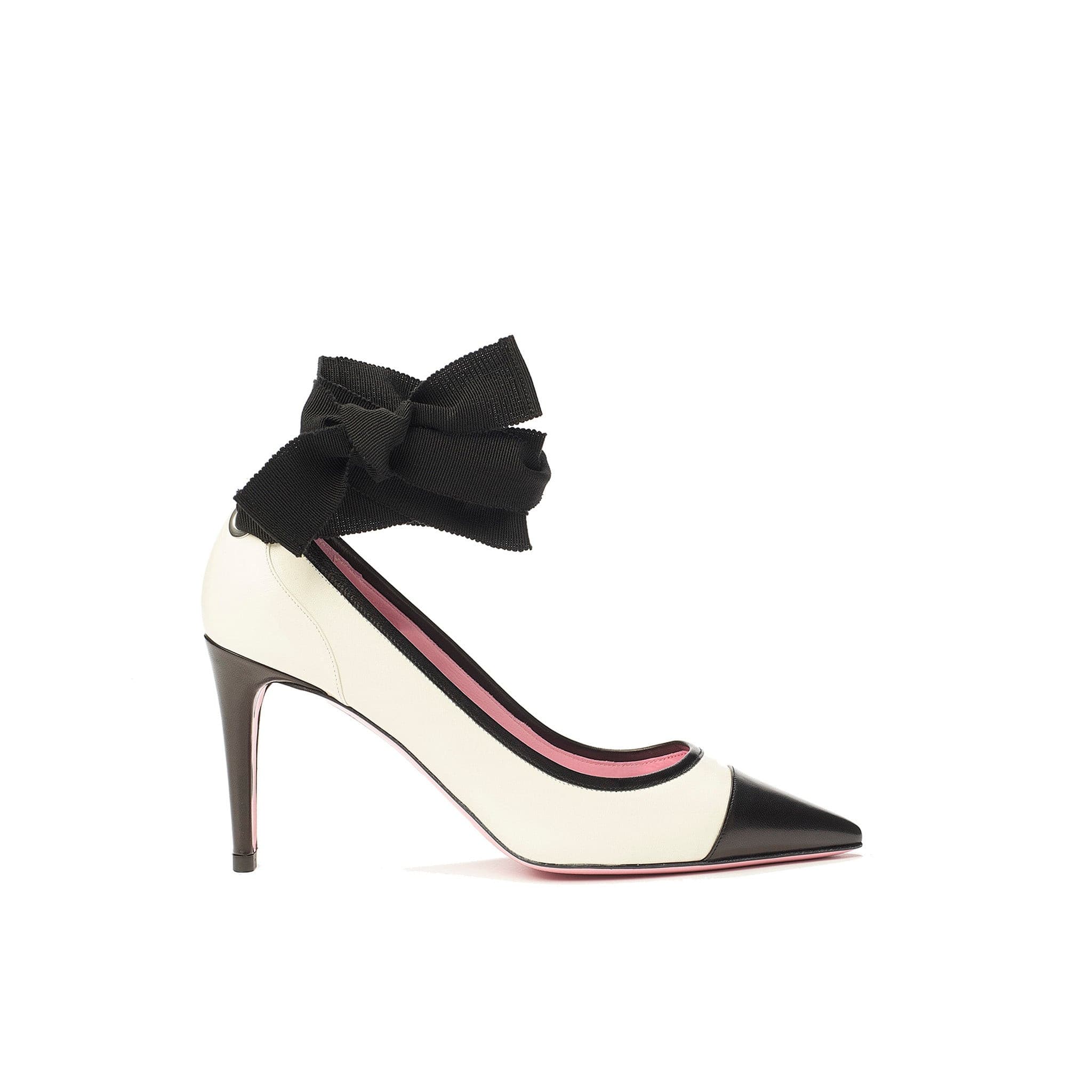 Ribbon tie pump in cream/black leather