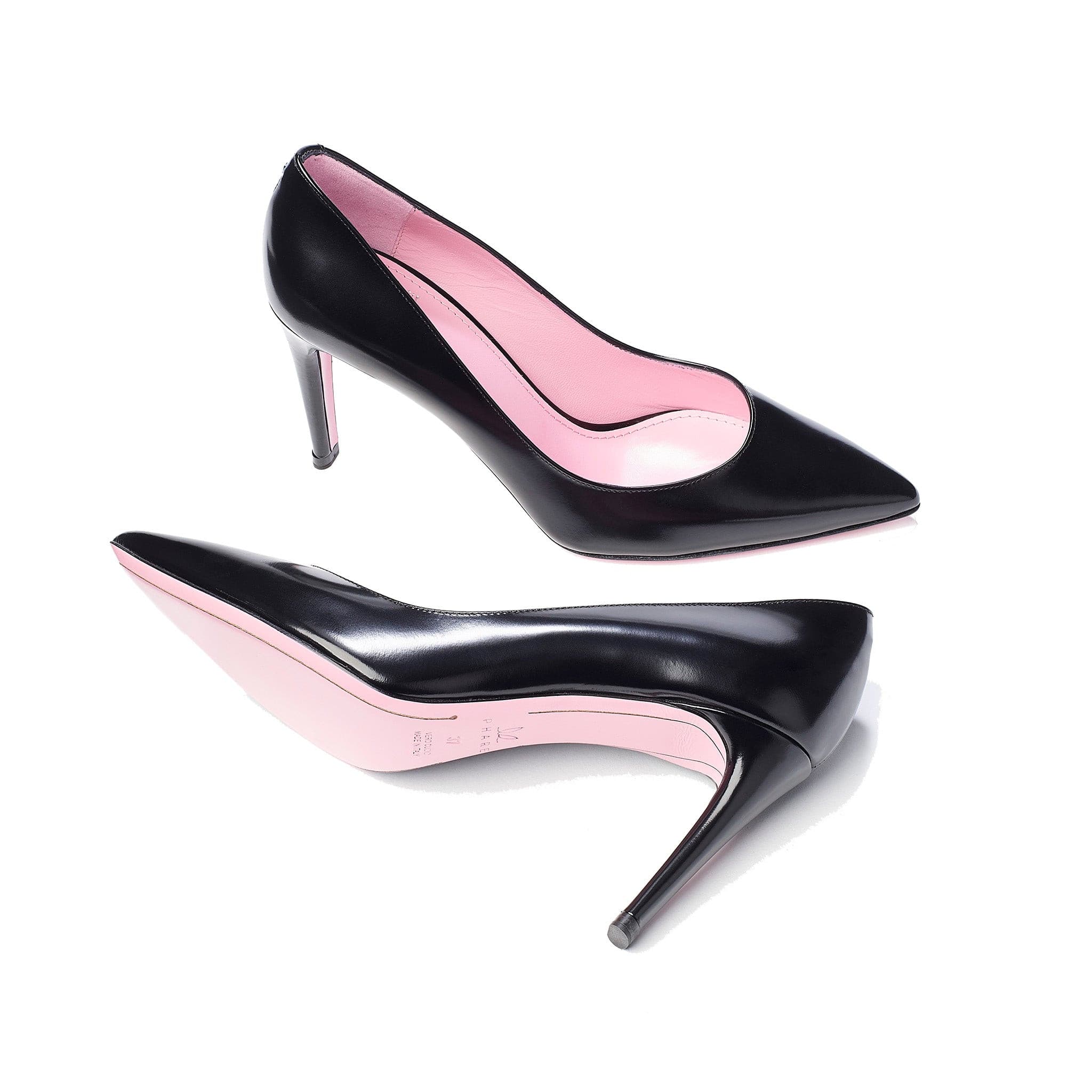 Phare classic pump in black box leather sole view