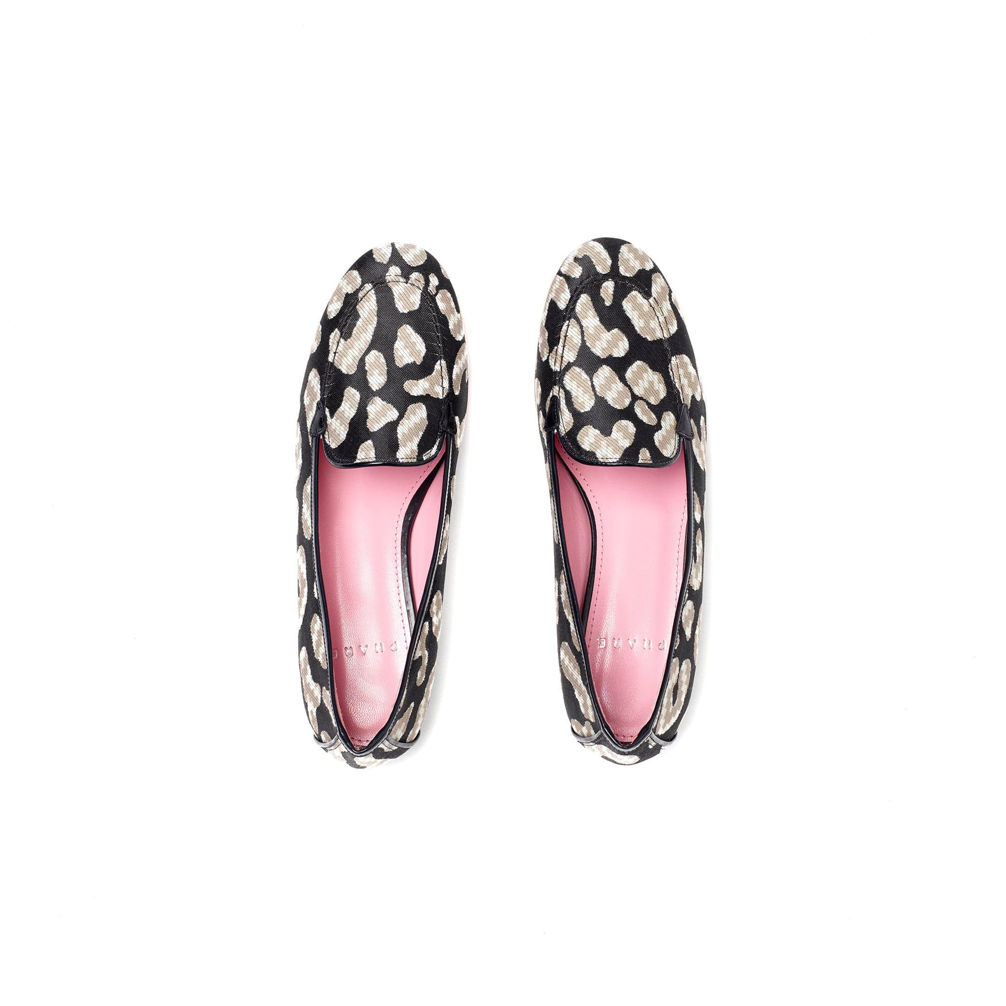 Phare classic loafer in black leopard jacquard top view