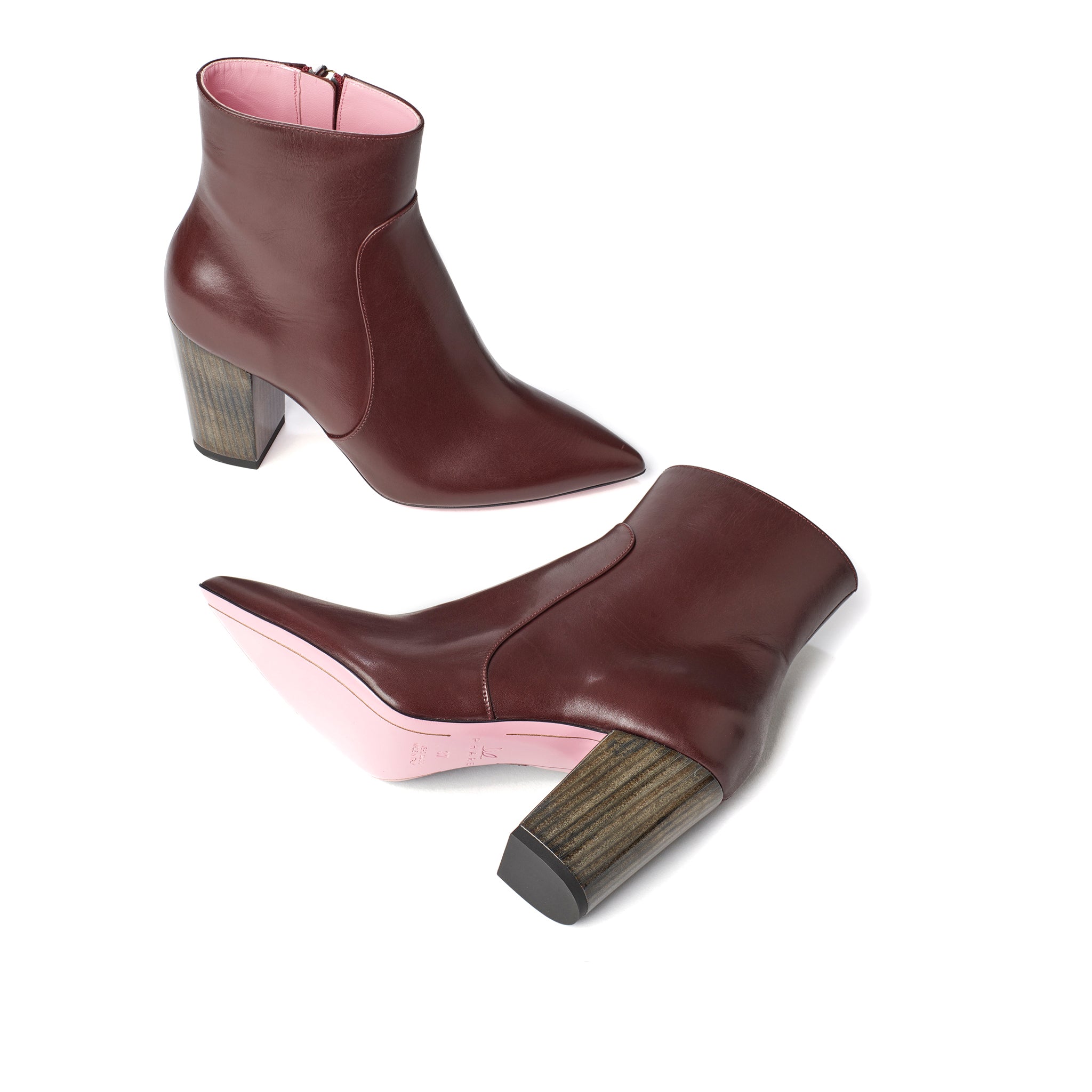 Phare Pointed block heel boot in bordeaux leather made in Italy sole view
