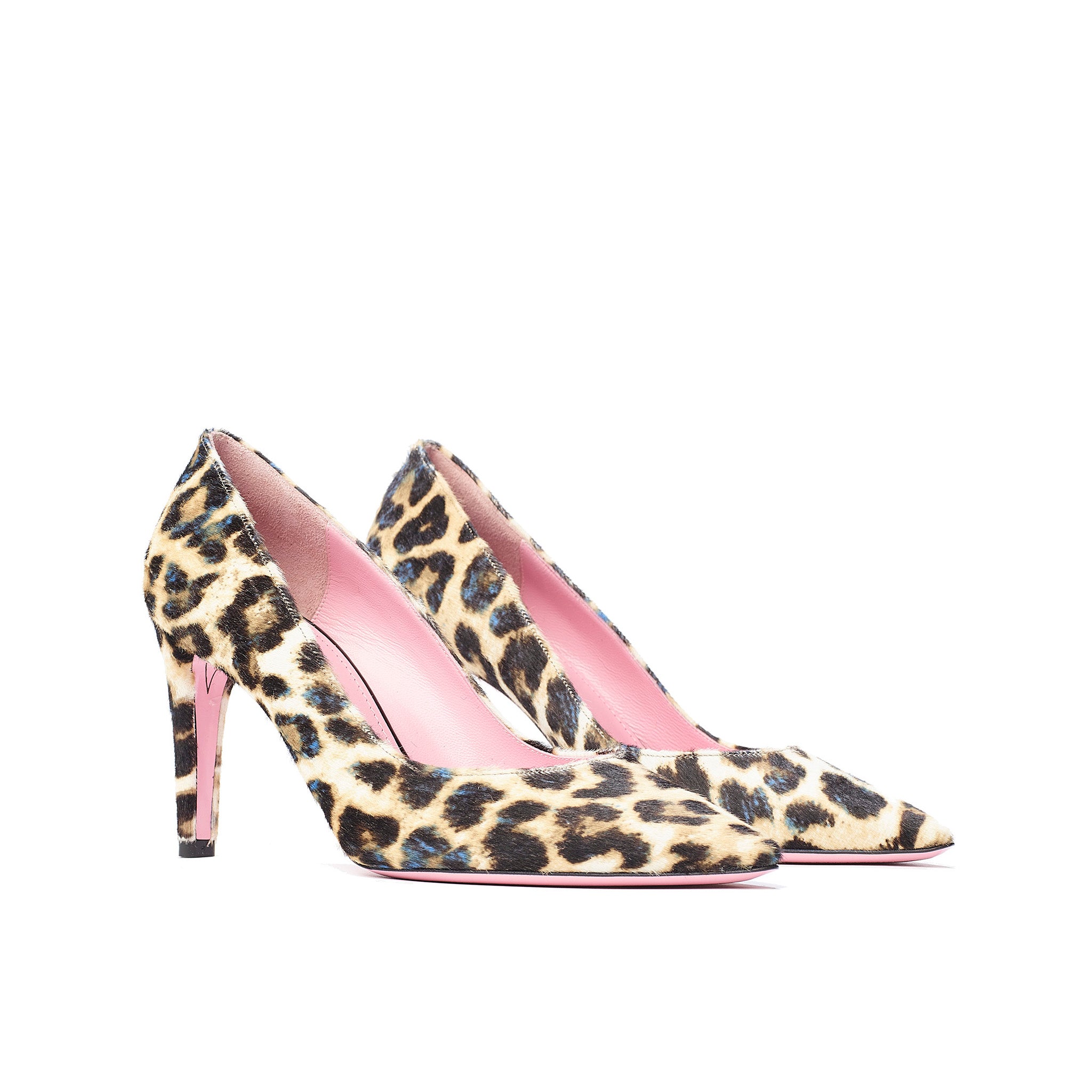 Phare classic pump in leopard pony hair 3/4 view 