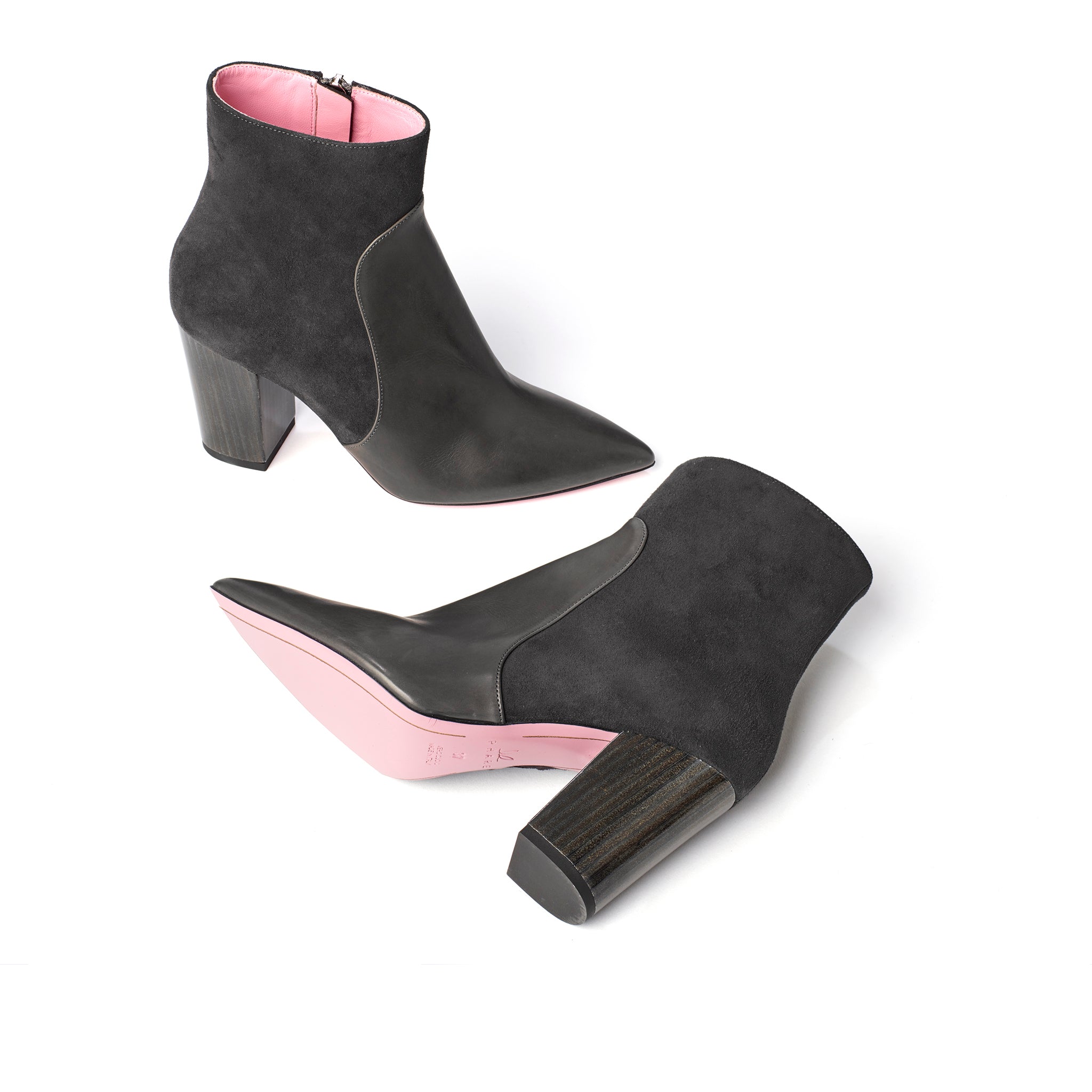 Phare Pointed block heel boot in carbone suede and leather made in Italy sole view 